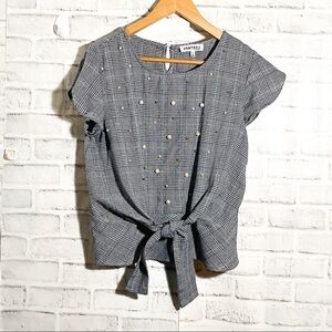 Kontrol Contemporary short sleeve with waist tie